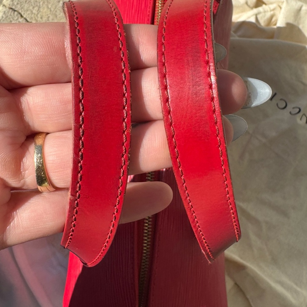 Louis Vuitton Cherry Red Epi Souflet Leather Shoulder Bag - Picture 6 of 16